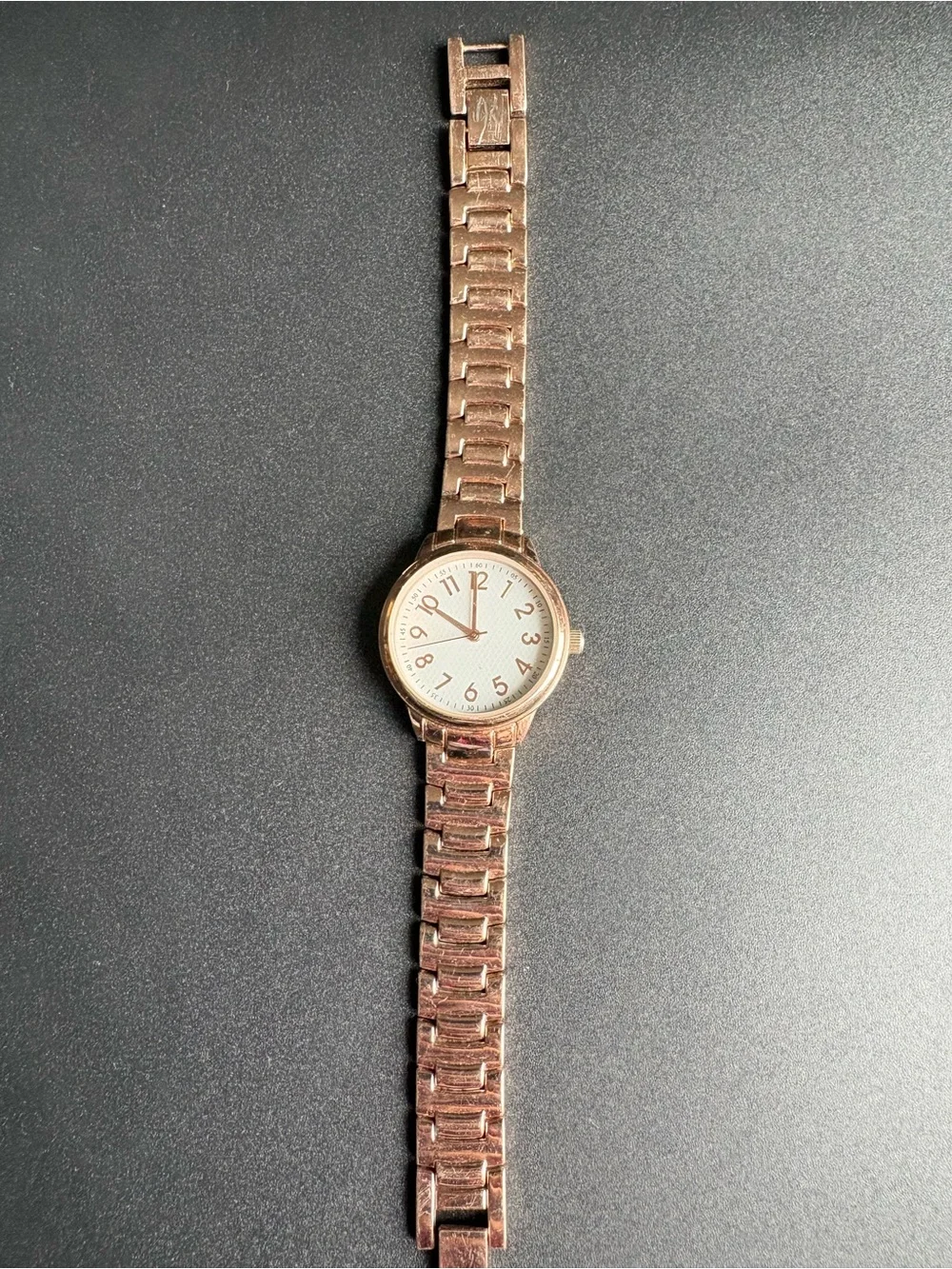 Rose Gold Round Face Women’s Bracelet Watch